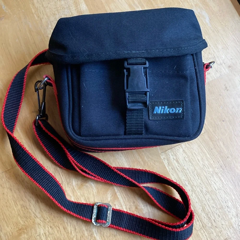 Vintage - Nikon Film Camera Soft Side Case 6x4,5x2” in good condition